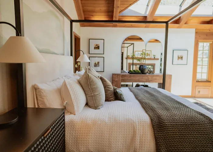 Luxury Nature Getaway Stone House By Casa Oso